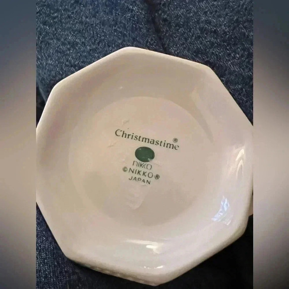 Nikko Christmastime Creamer Syrup Melted Butter  Container - Picture 8 of 10